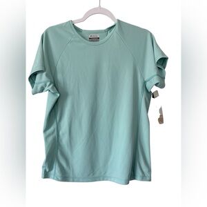 NWT Columbia Titanium Technical gear women’s Medium short sleeve teal top